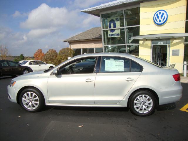 Volkswagen Jetta 2011 photo 1