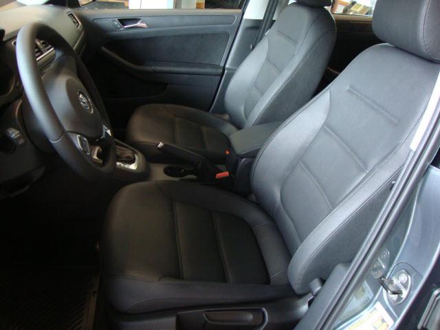 Volkswagen Jetta 2011 photo 3