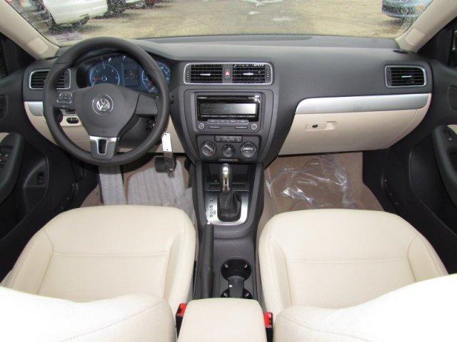 Volkswagen Jetta 2012 photo 4