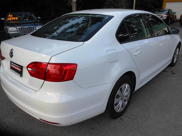 Volkswagen Jetta 2012 photo 1