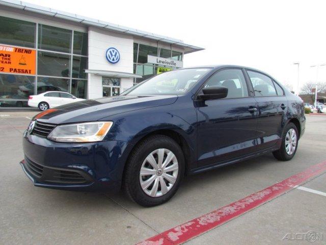 Volkswagen Jetta AWD 2 DVDs GPS Sunroof Sedan