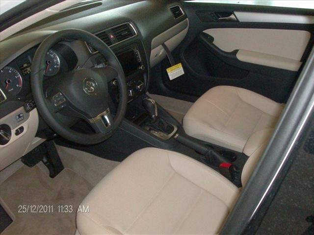 Volkswagen Jetta 2012 photo 3