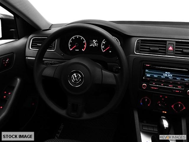 Volkswagen Jetta 2012 photo 3