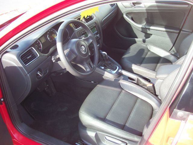 Volkswagen Jetta 2012 photo 3