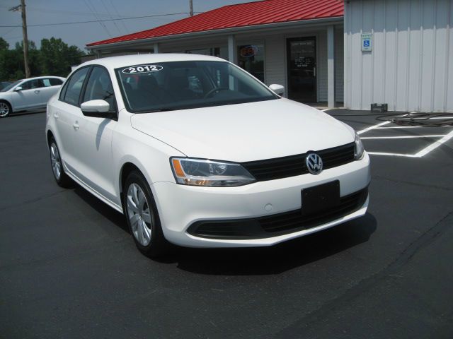 Volkswagen Jetta L Wagon 4D , AWD, NEW Cluch Sedan