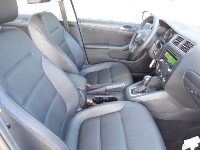 Volkswagen Jetta Reg Cab 111.2 Inch WB 2WD LS Truck Sedan