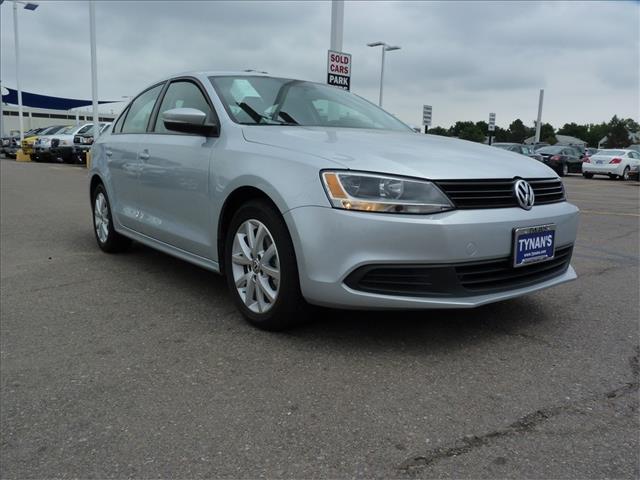 Volkswagen Jetta 2012 photo 2