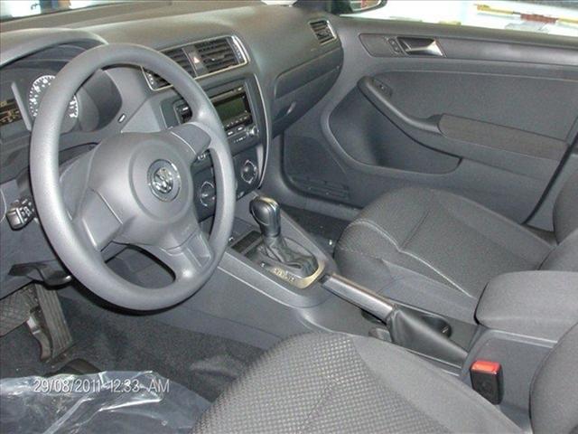 Volkswagen Jetta 2012 photo 4