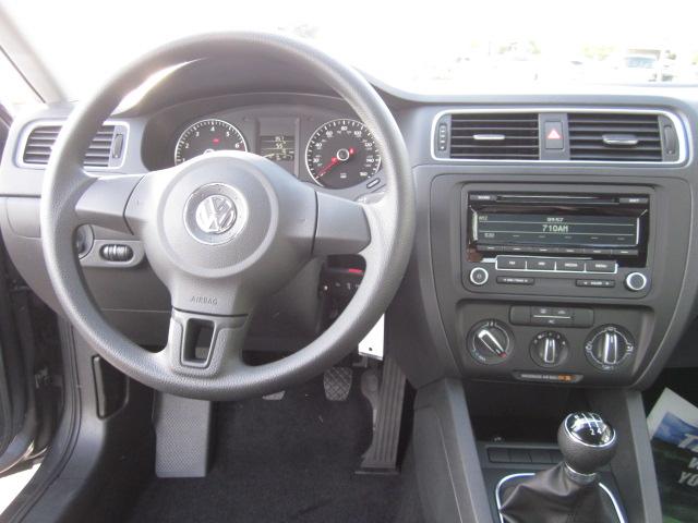 Volkswagen Jetta 2012 photo 5