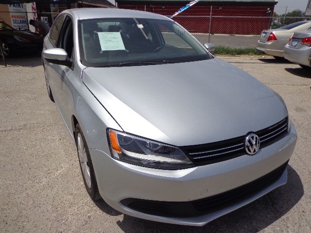 Volkswagen Jetta 2012 photo 3