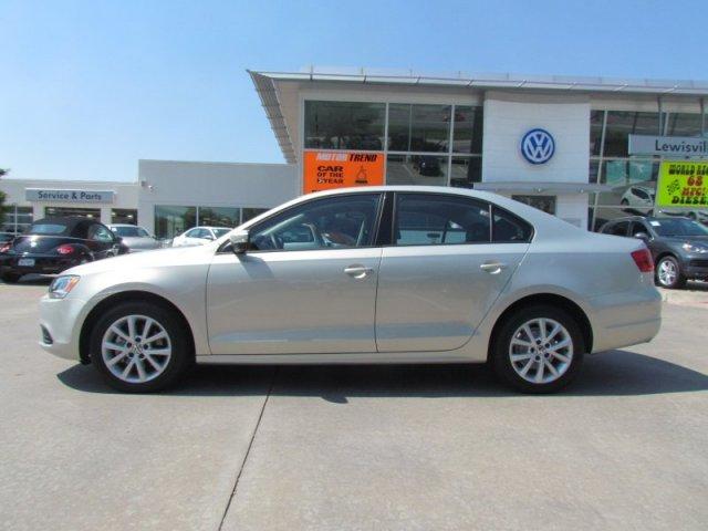 Volkswagen Jetta 2012 photo 1