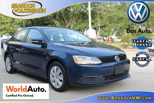 Volkswagen Jetta 2012 photo 2