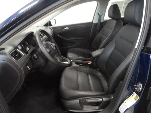 Volkswagen Jetta 2012 photo 4