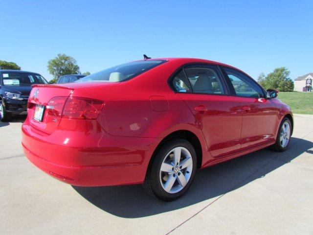 Volkswagen Jetta 2012 photo 1