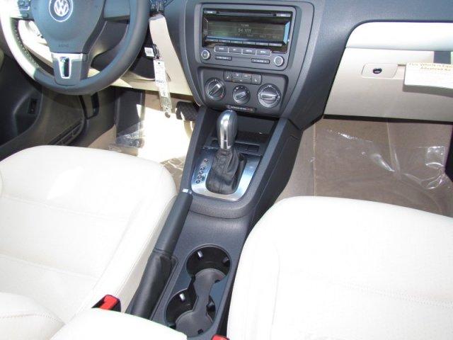 Volkswagen Jetta 2012 photo 5
