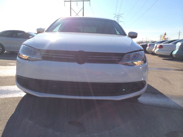 Volkswagen Jetta 2012 photo 3