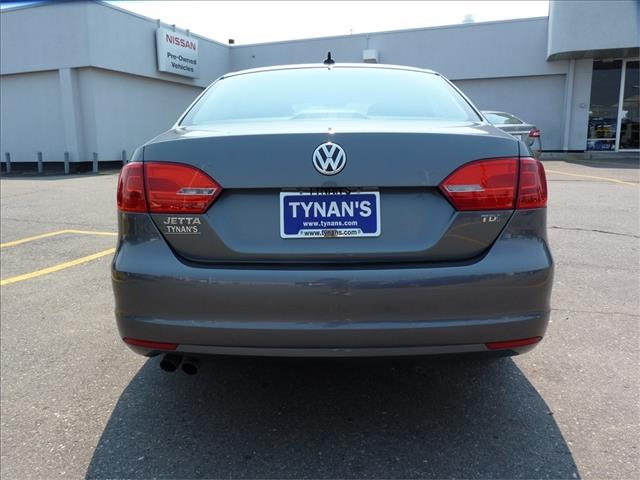 Volkswagen Jetta 2012 photo 3