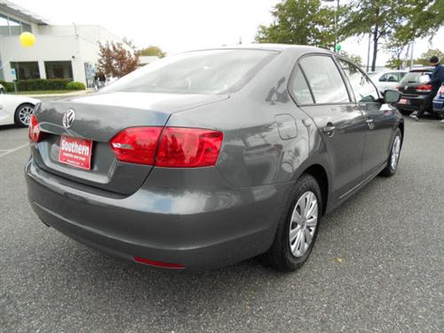 Volkswagen Jetta 2012 photo 4