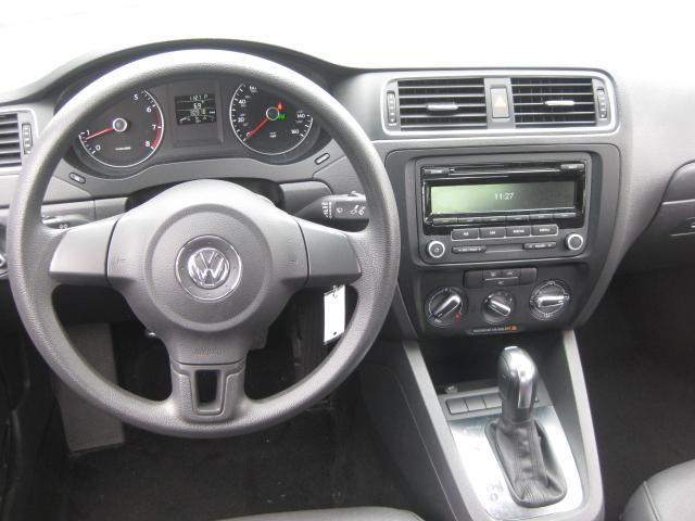 Volkswagen Jetta 2012 photo 6