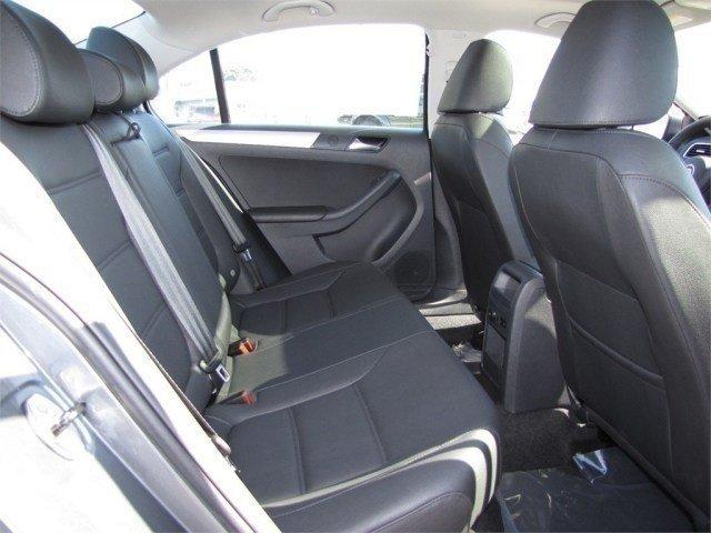 Volkswagen Jetta 2012 photo 3