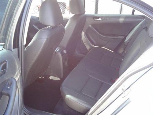 Volkswagen Jetta 2012 photo 3