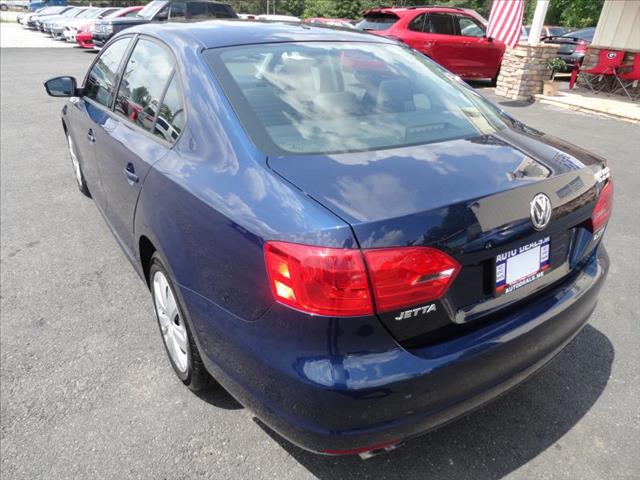 Volkswagen Jetta 2012 photo 1