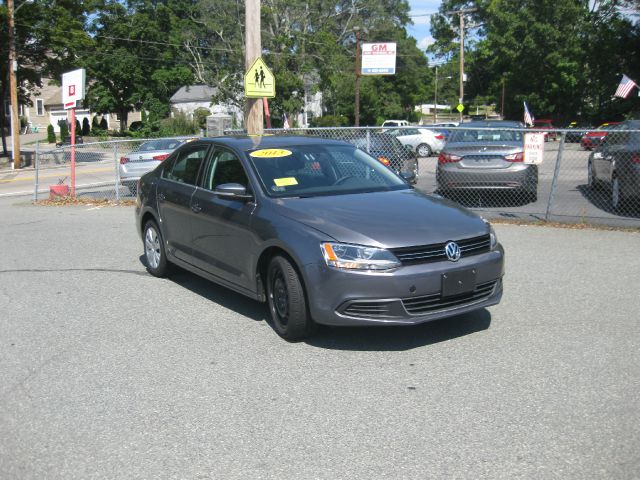 Volkswagen Jetta 2013 photo 2