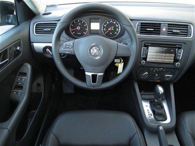 Volkswagen Jetta 2013 photo 3