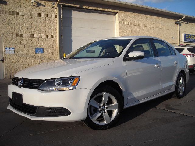 Volkswagen Jetta 2013 photo 2