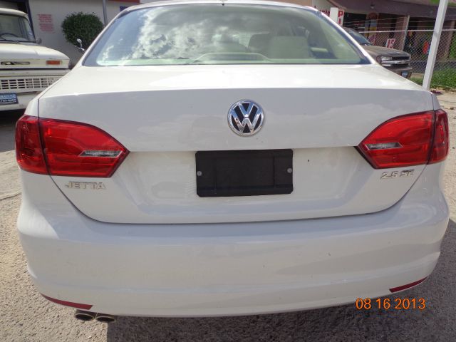 Volkswagen Jetta 2013 photo 4