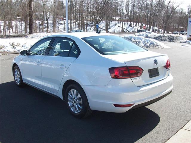 Volkswagen Jetta 2013 photo 3