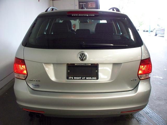 Volkswagen Jetta 2013 photo 2
