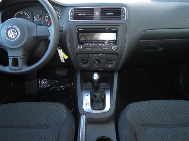 Volkswagen Jetta XR Sedan