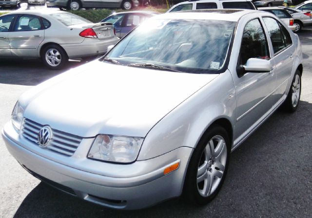 Volkswagen Jetta GLI 2004 photo 2