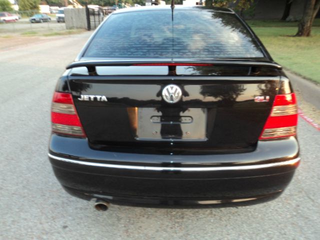 Volkswagen Jetta GLI 2005 photo 4