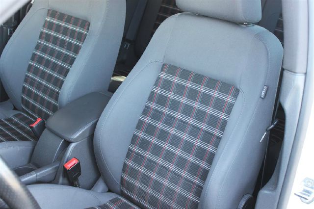 Volkswagen Jetta GLI 5.0L Sedan