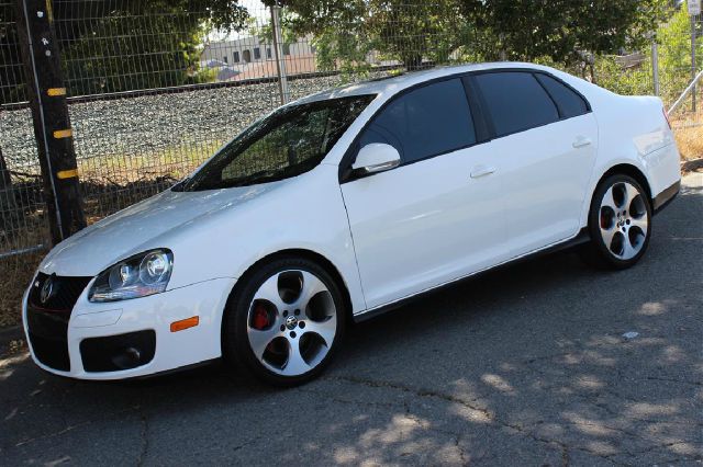 Volkswagen Jetta GLI 2008 photo 13