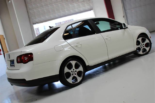 Volkswagen Jetta GLI 2008 photo 18