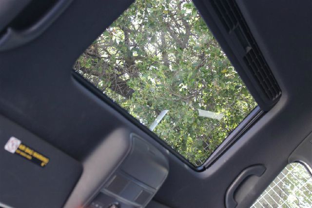 Volkswagen Jetta GLI 2008 photo 19