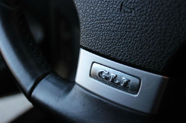 Volkswagen Jetta GLI 2008 photo 22