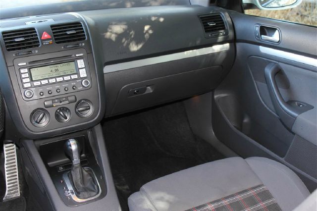 Volkswagen Jetta GLI 2008 photo 6