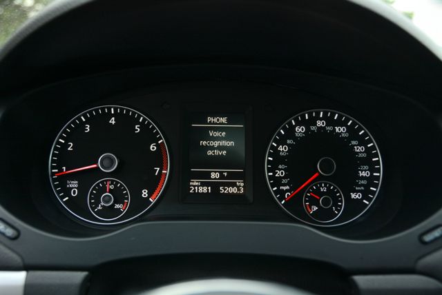 Volkswagen Jetta GLI 2012 photo 18