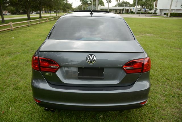 Volkswagen Jetta GLI 2012 photo 24
