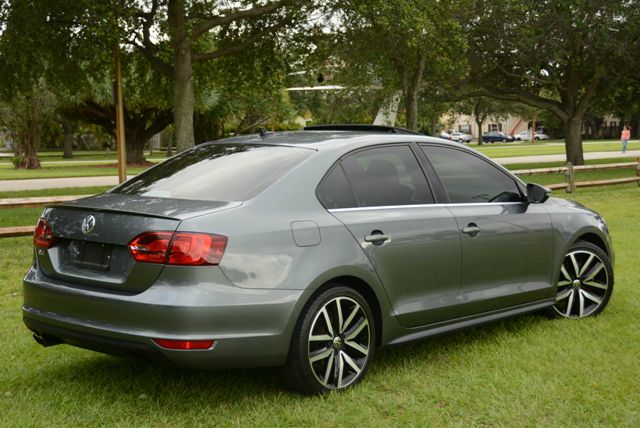 Volkswagen Jetta GLI 2012 photo 29