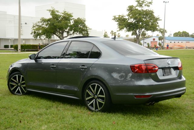 Volkswagen Jetta GLI 2012 photo 3