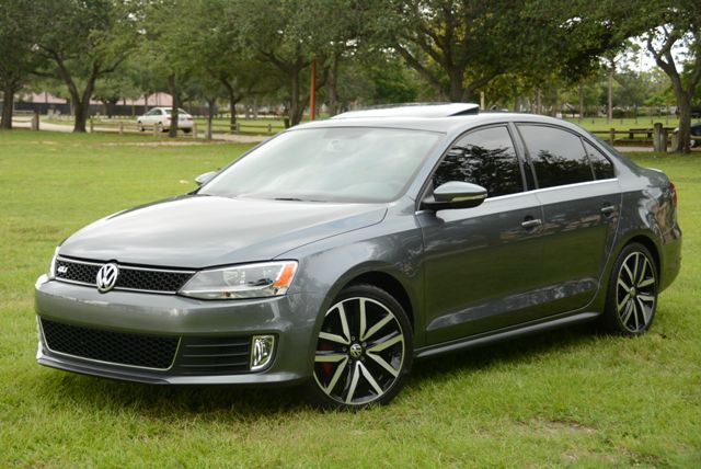 Volkswagen Jetta GLI 2012 photo 33