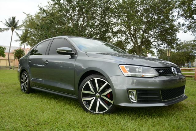 Volkswagen Jetta GLI 2012 photo 36