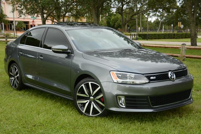 Volkswagen Jetta GLI 2012 photo 37