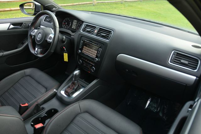 Volkswagen Jetta GLI 2012 photo 4