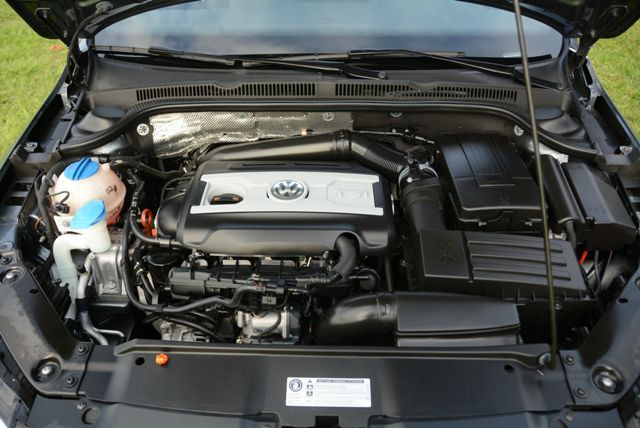 Volkswagen Jetta GLI 2012 photo 8